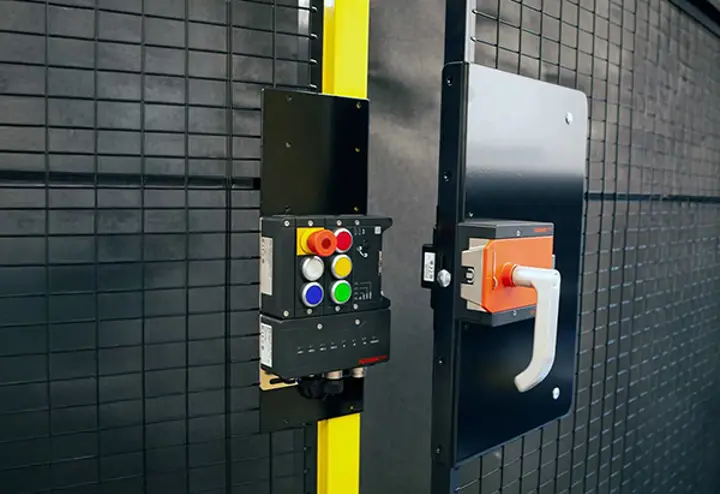 Protecting workers from lock-in risks - safe solutions for machine guarding Protecting workers from lock-in risks - safe solutions for machine guarding